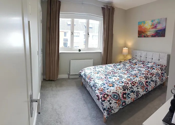 Wicklow Hills * Ньютаун-Маунт-Кеннеди